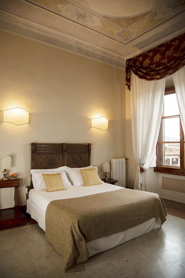 ホテル パラッツォ グアダーニ