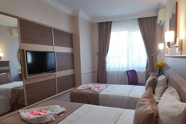 センボル ホテル