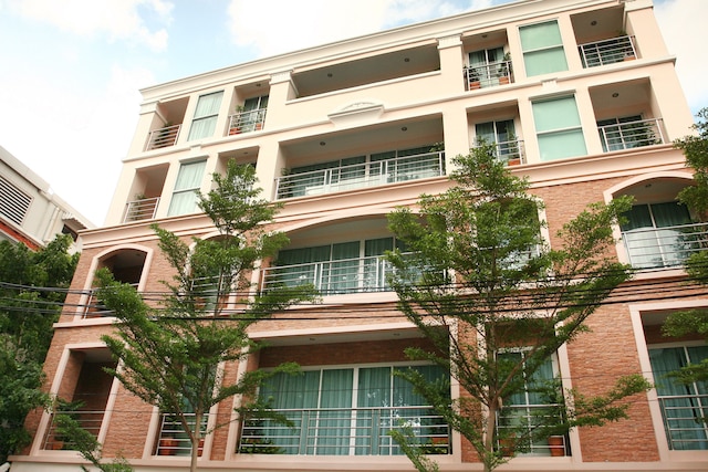 マース サトーン ホテル