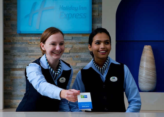 ホリデイ イン エクスプレス ドバイ エアポート by IHG