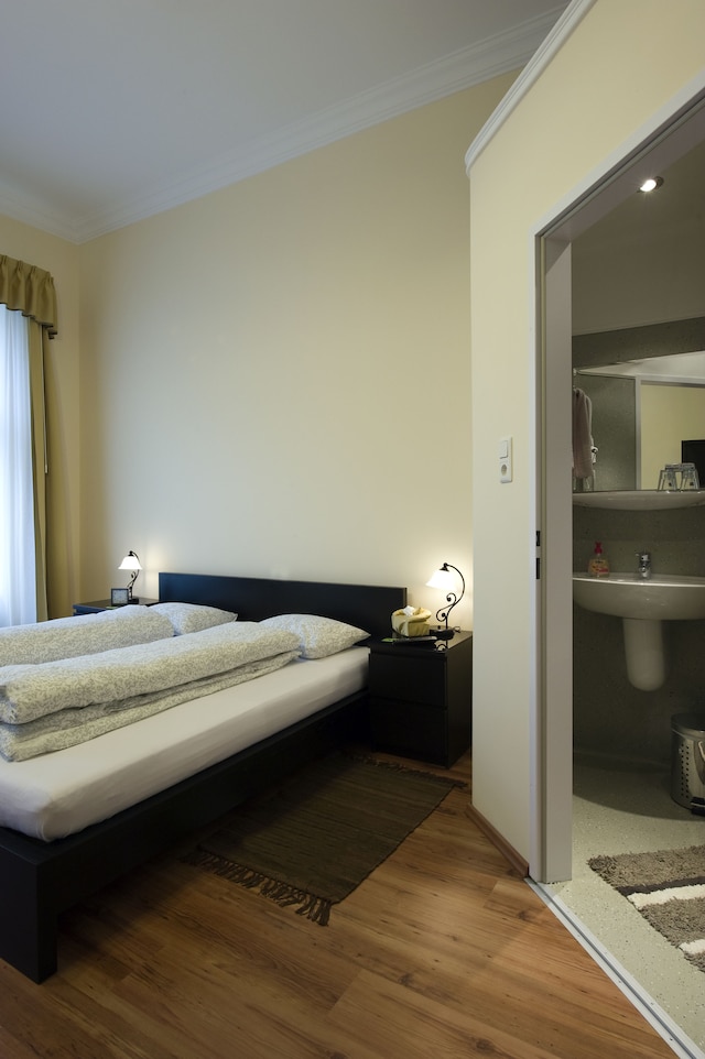 K&T ボーディングハウス