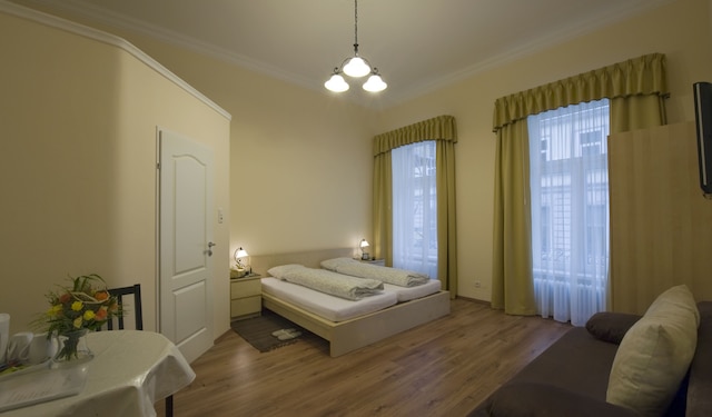 K&T ボーディングハウス