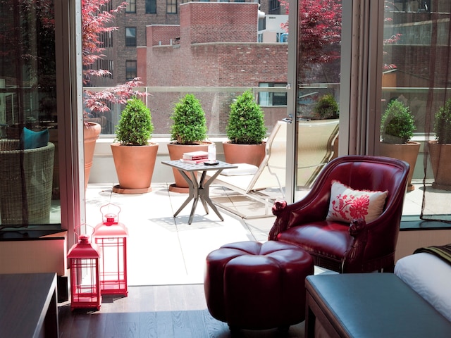 キンプトン ホテル イベンティ by IHG