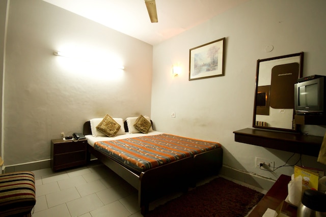 ホテル ウッドランド デラックス