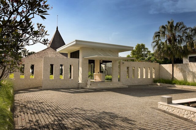 ザ・ロイヤル・サントリアン