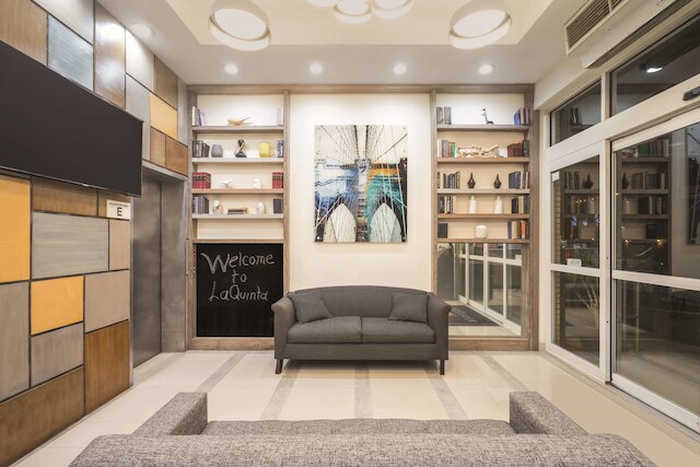 ラ キンタ イン & スイーツ バイ ウィンダム ブルックリン ダウンタウン