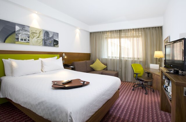 ハンプトン バイ ヒルトン リバプール シティ センター