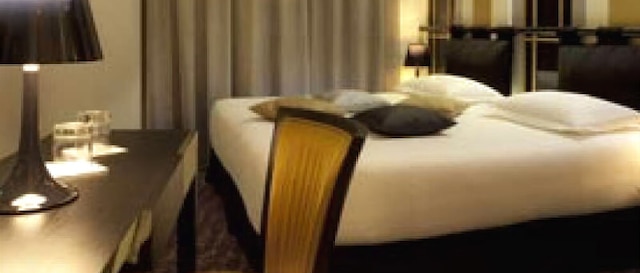 シクレ ドゥ パリ - ホテル & スパ