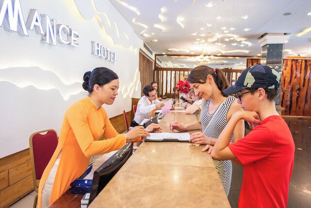 ロマンス ホテル