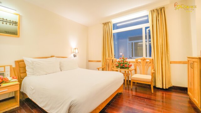 ロマンス ホテル