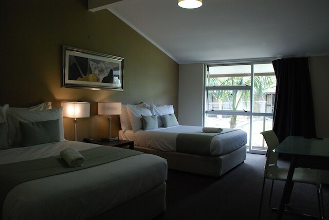 VR オークランドエアポート