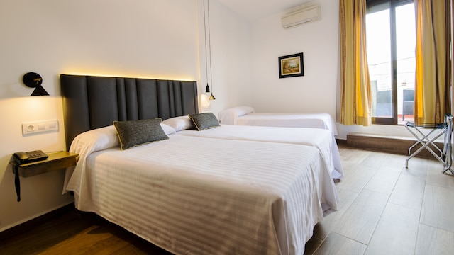 ホテル マドリソル