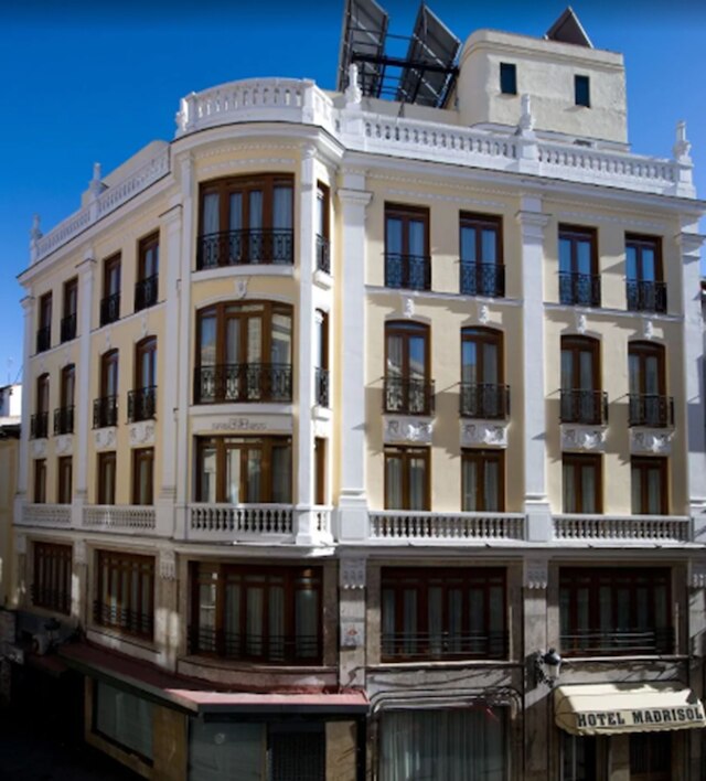 ホテル マドリソル