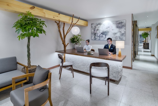 シルバーランド ミン ホテル