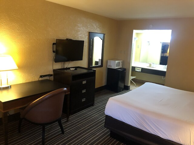 ネンデルズ イン & スイーツ