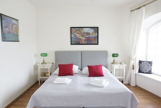 ドム リテラチュリ  ポコジェ ゴスシンナ