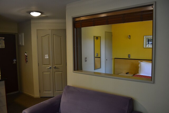 アテナ モーテル & アパートメンツ