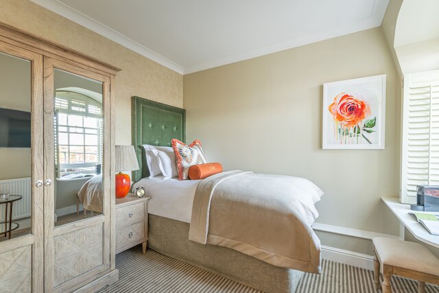 ハーバー  ホテル  チチェスター