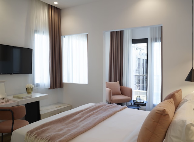 ザ マーブラス アテネ