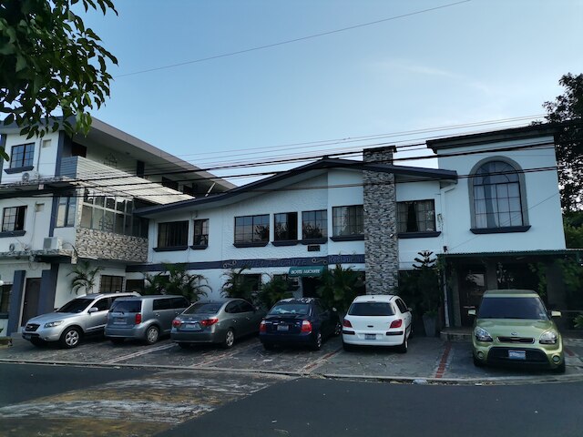 ホテル アリカンテ サン サルバドル