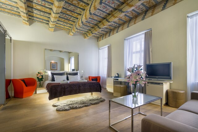 ホテル スリー ストークス