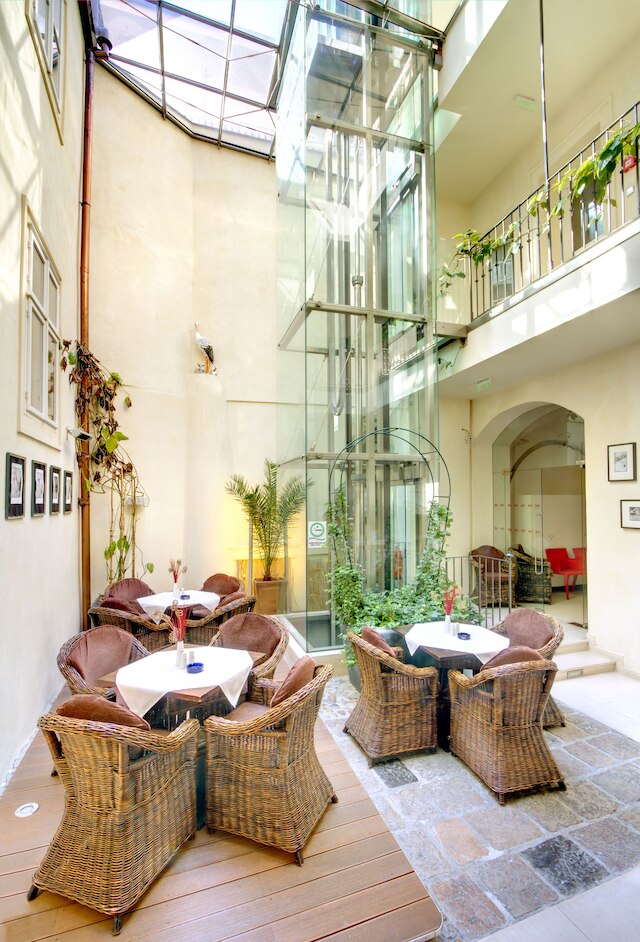 ホテル スリー ストークス