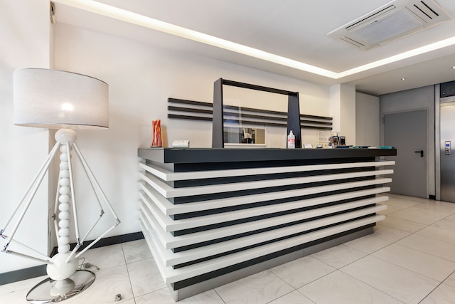 ゴールデン ホテル (金采商旅)