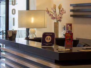 ゴールデン ホテル (金采商旅)