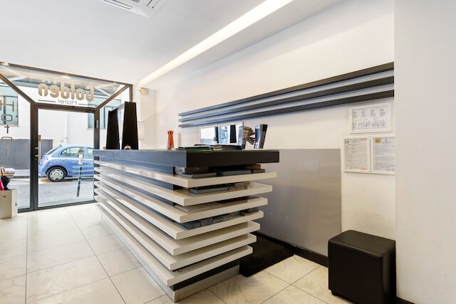 ゴールデン ホテル (金采商旅)