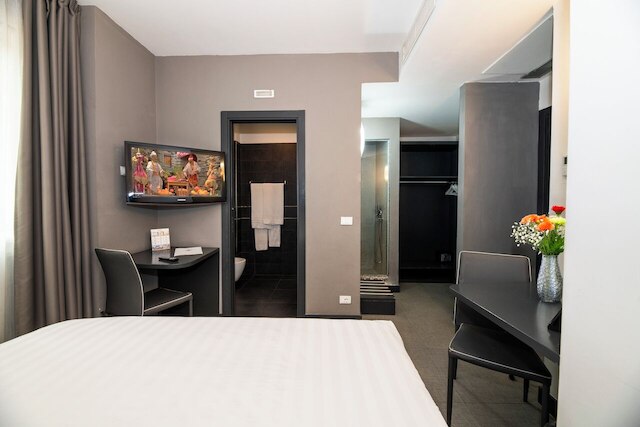 ゴールデン ホテル (金采商旅)