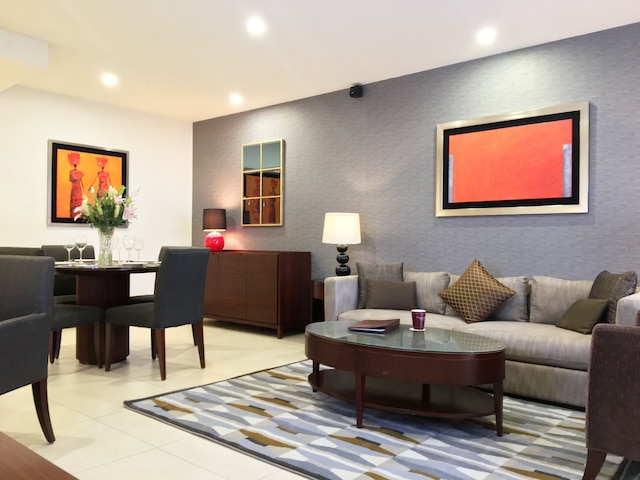 オークウッド レジデンス上海 (上海奥克伍徳華庭服務公寓)