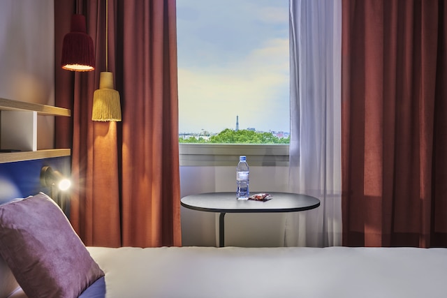 イビス スタイルズ パリ ジュヌヴィリエ