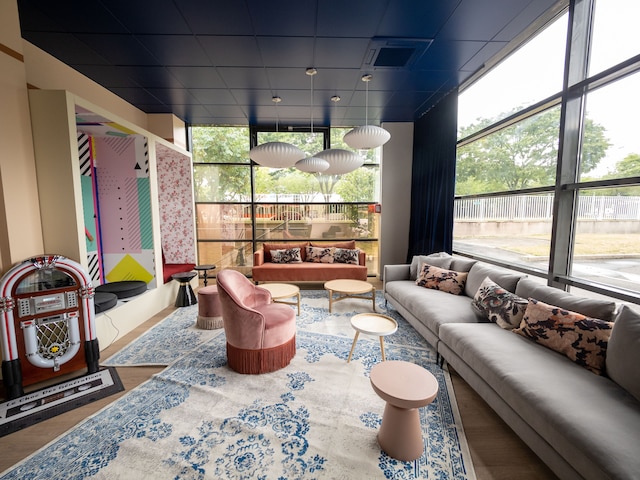 イビス スタイルズ パリ ジュヌヴィリエ