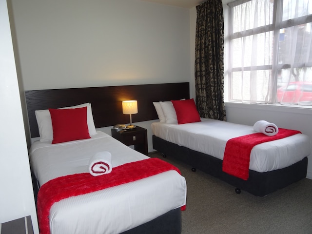 デューンディン パームス モーテル