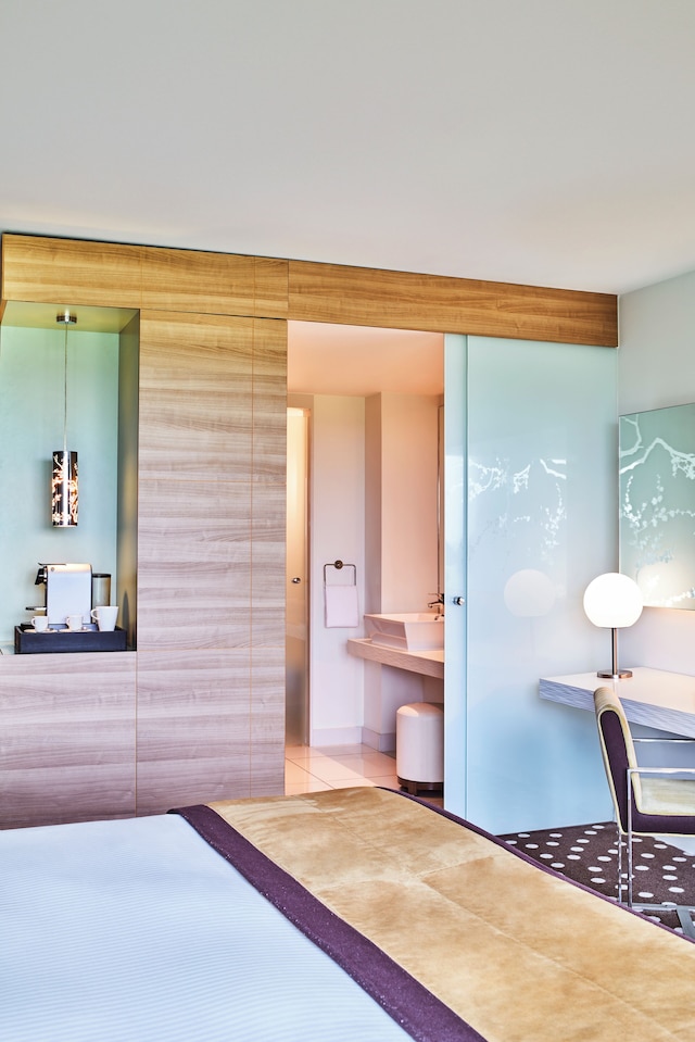 オテル ルシエン バリエール リール