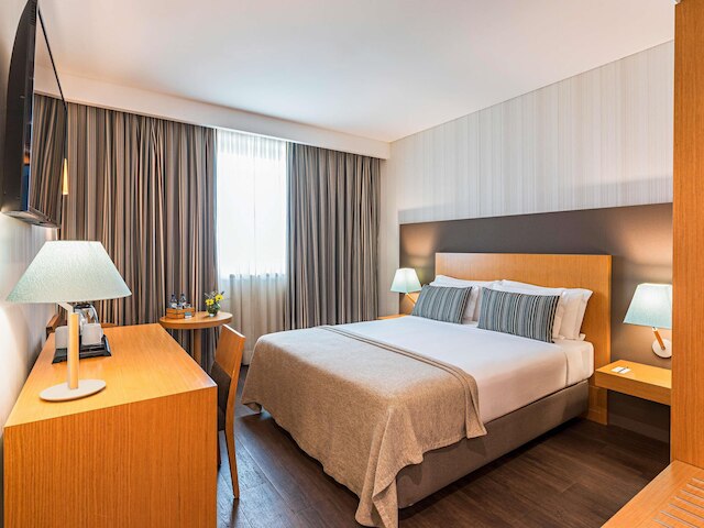 メルキュール リスボン アルマダ