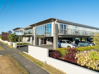 レイク タウポ モーター イン