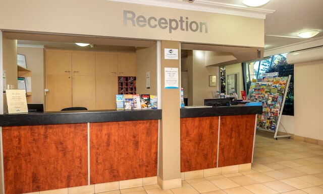 アリストクラット アパートメンツ