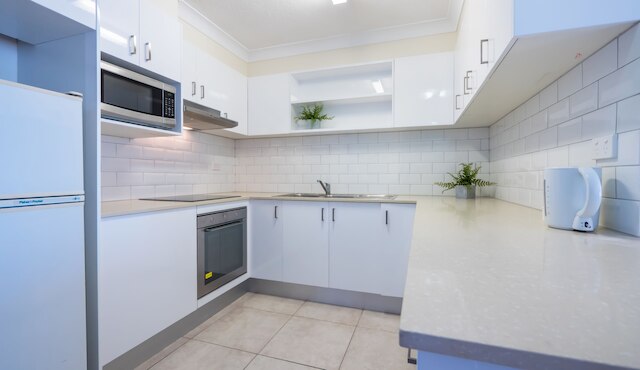 アリストクラット アパートメンツ