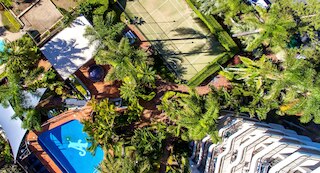 アリストクラット アパートメンツ