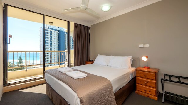 アリストクラット アパートメンツ