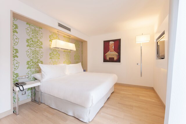 オクシデンタル プラハ ファイブ