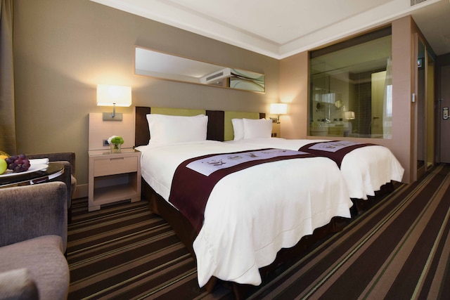 フーロン 台北 イースト (福容大飯店台北二館)