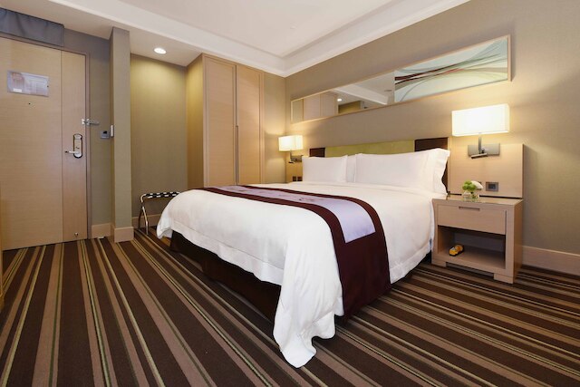 フーロン 台北 イースト (福容大飯店台北二館)