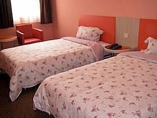 イジ ホテル チャンシャー ユアンジャーリン (宜致酒店長沙五一広場袁家岭地鐵站店)