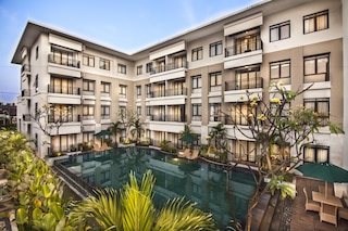 グランド クタ ホテル アンド レジデンス