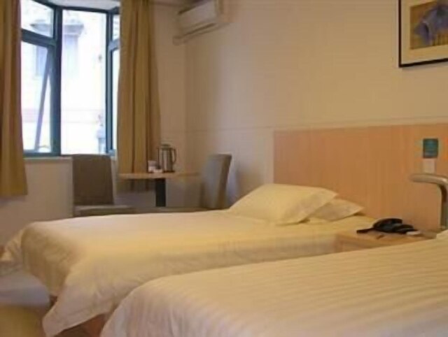 ジンジャン イン 重慶 ショッピング & エンターテインメント (錦江之星重慶楊家坪歩行街店)