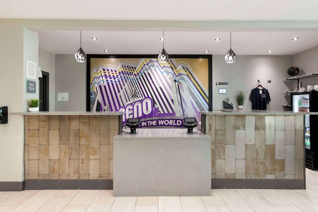 アイデン バイ  ベストウェスタン サウス リノ