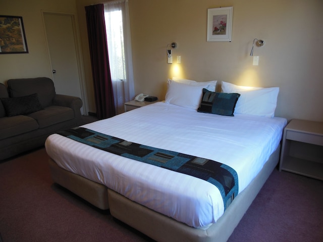 アシュレ キャメロット アームス モーター ロッジ