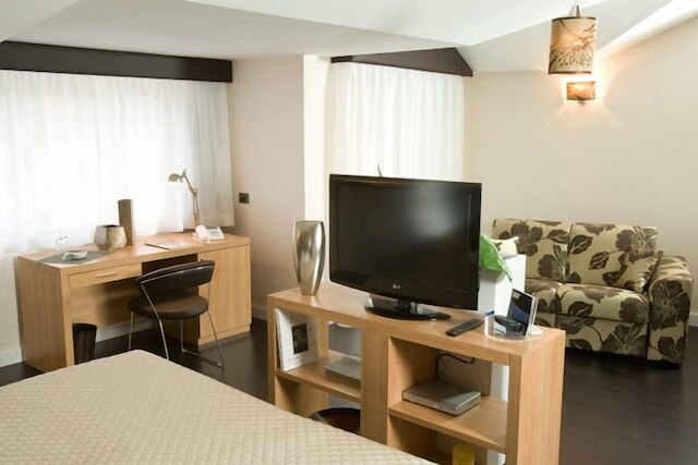 ホテル ブルーマン カセルタ